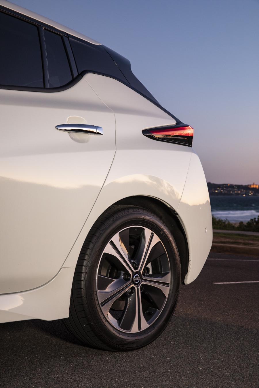 Детали экстерьера Nissan Leaf 2018 года  (AU) (фото 28 из 46)